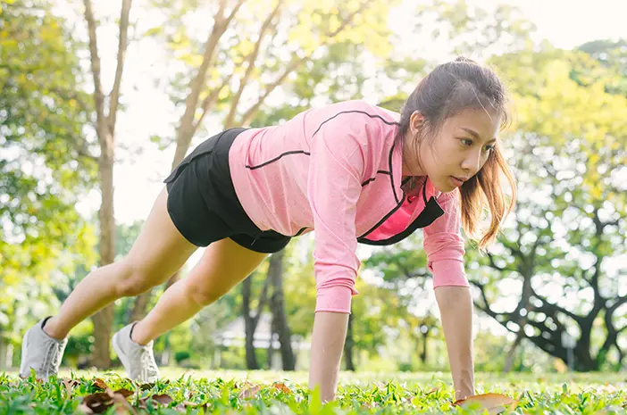 4 Cara Melatih Kekuatan Otot Agar Kamu Jadi Lebih Fleksibel - Featured Image